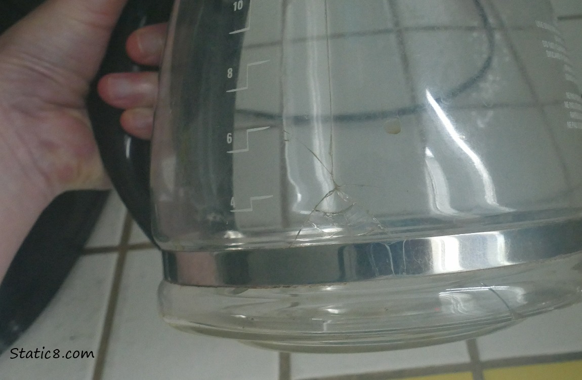Coffee carafe with a crack in it